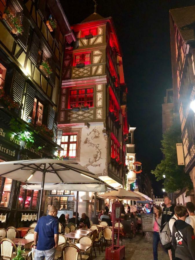 Grand 3 Pieces Stationnement Gratuit Dans La Rue Estrasburgo Exterior foto