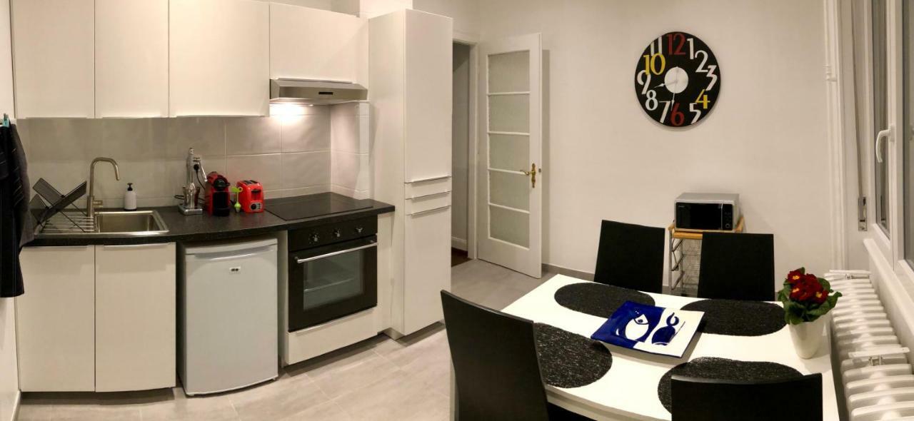 Grand 3 Pieces Stationnement Gratuit Dans La Rue Estrasburgo Exterior foto